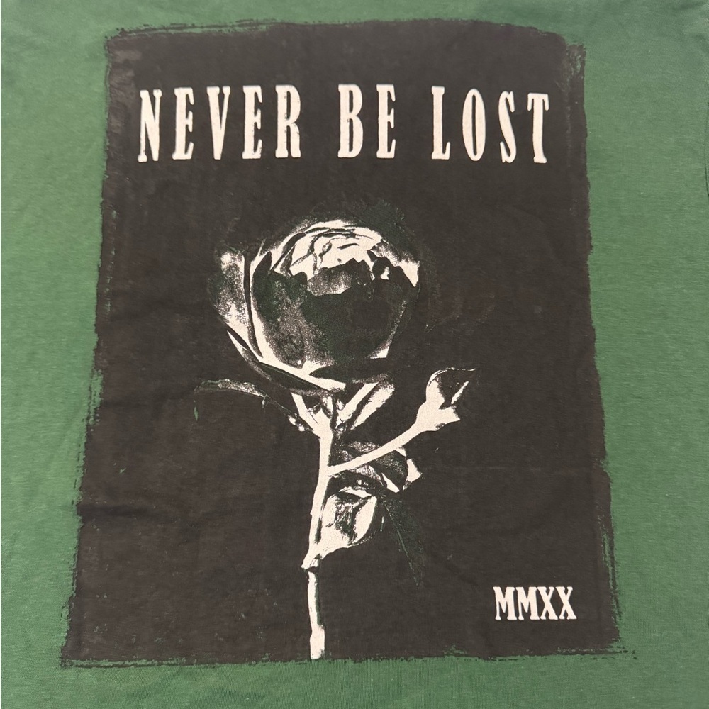 Bolomgaro Trevor Green Never Be Lost Long Sleeve Men’s Tee Size XS - Picture 2 of 7
